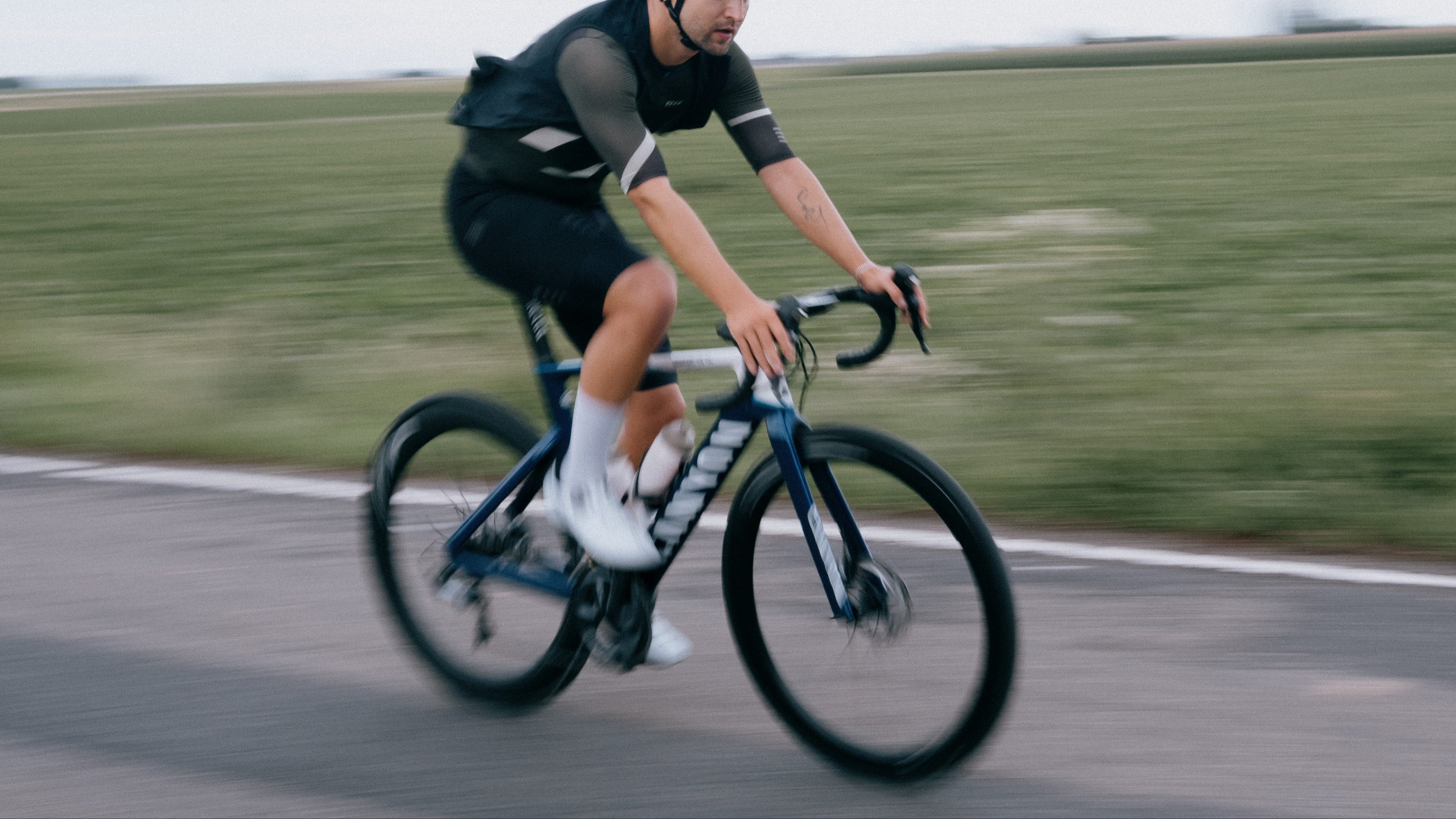 Rennrad_Mann_Grün